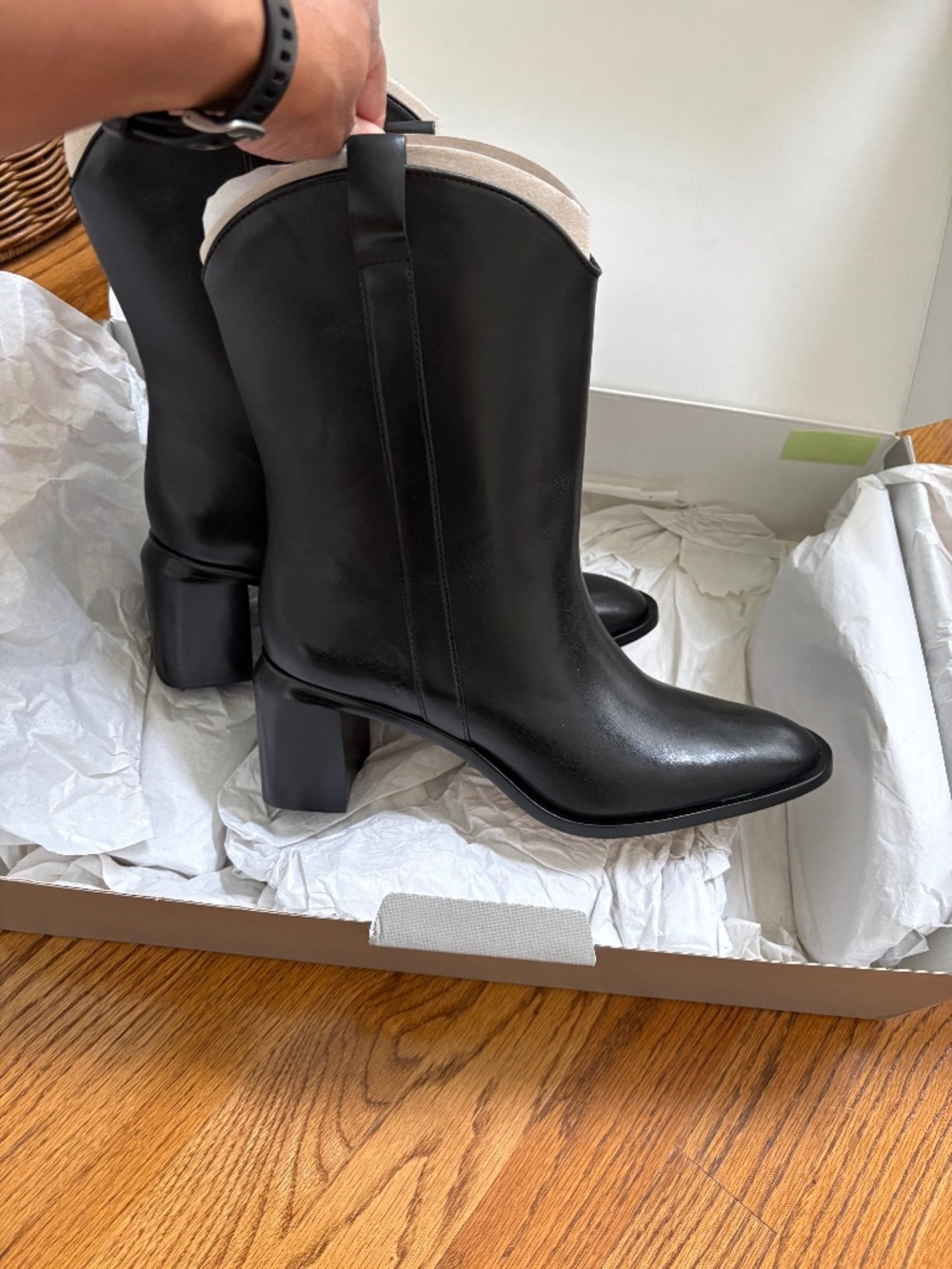 EVERLANE WESTERN STYLE BOOTS NWB NEVER WORN 9.5 BLACK